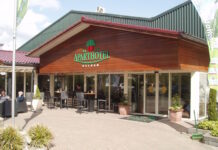 Vluchtelingen aangekomen in Delden