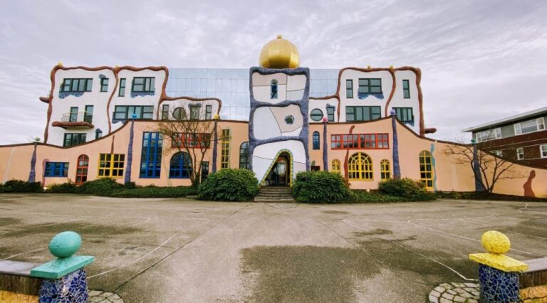 Hundertwassergebouw Goor