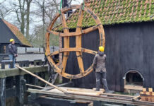 Noordmolen Twickel krijgt nieuw waterrad: renovatie in volle gang