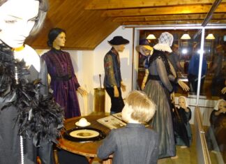 Nieuwe tentoonstelling ‘Alles uit de kast’ bij Museum Eungs Schöppe in Markelo