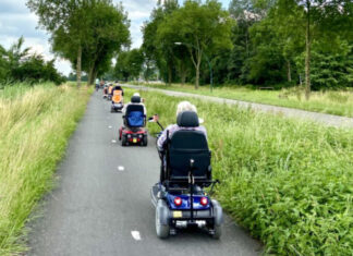 De scootmobielclub van Franje gaat weer van start: samen op pad door een schitterende omgeving