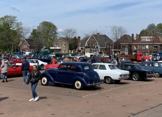 Koningsdag in Goor: toertochten door Twente en oldtimertreffen