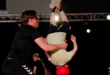 Trampoline, airtrack en een dj: Spring Disco in de Mossendam in Goor