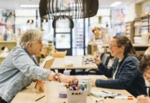 Drawing Centre toont tekenwerk dagbestedingsatelier De Kassei