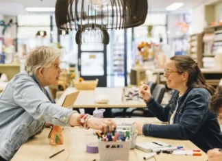 Drawing Centre toont tekenwerk dagbestedingsatelier De Kassei