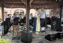 Alpengezelligheid met de Reggestad Muzikanten bij Monte Bello in Markelo
