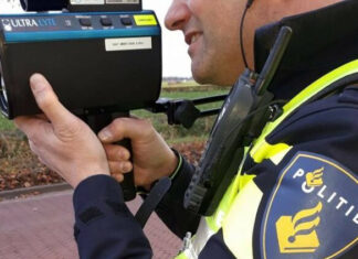 5.114 bekeuringen en een rekening van € 751.874: dit zijn de verkeersboetes in Hof van Twente in 2025 Politie Snelheidscontrole Landscape