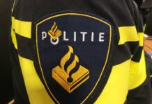 Incidenten Midzomerfeesten Bentelo: diefstal damesfiets en bekeuringen voor overlastgever Politielogoopmouw
