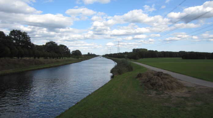 2020 09 24 — Twentekanaal bij Goor