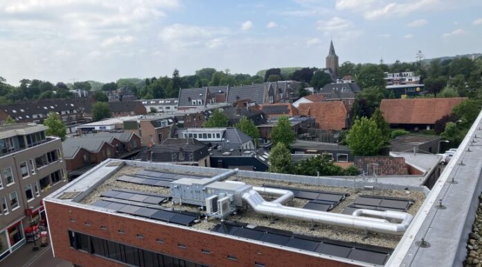 Fotos dak gemeentehuis 768x576