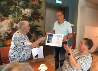 Rabobank verrast Stichting Franje Hof van Twente met cheque IMG