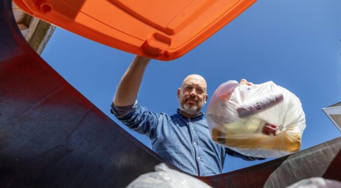 Twentemilieu oranjecontainer